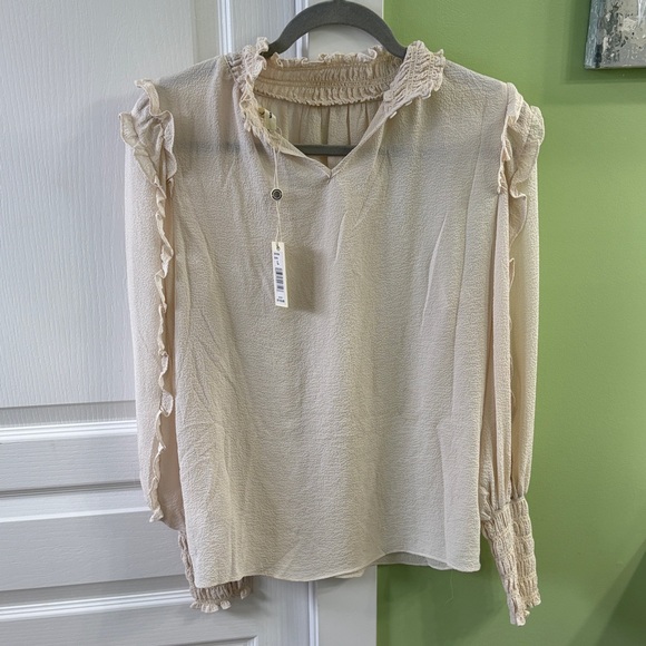 Max Studio Cream Ruffle Blouse - Picture 2 of 3